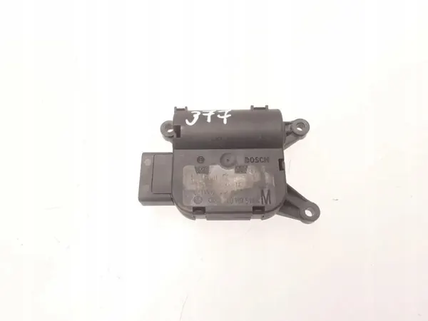 Moteur de volet VW Passat B6 OEM 0132801362 Occasion image 2