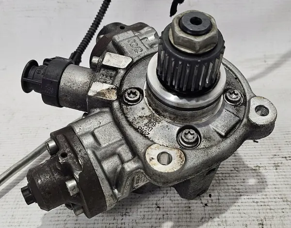 OE Kraftstoffpumpe VW Amarok / Audi A6 C7 A4 B9 A7 Q7 4MB 3.0 TDI image 3