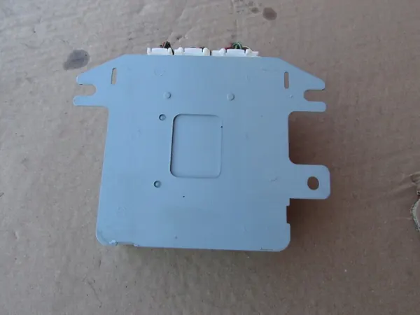 Módulo Conforto SsangYong OEM 8712021210 - Usado image 3