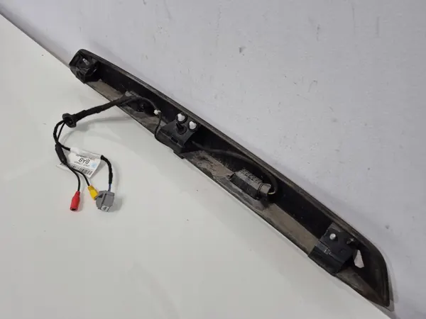 OEM GN15-17N400-BAB Ford Ecosport II Achterkentekenplaat Strip image 6