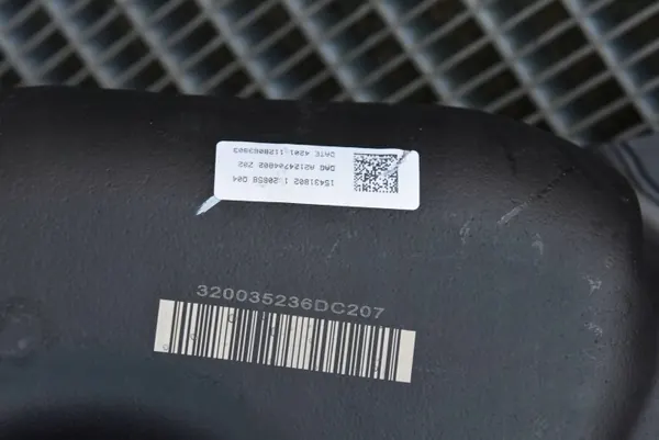 Réservoir AdBlue + Pompe OEM A2124704802 Mercedes image 6