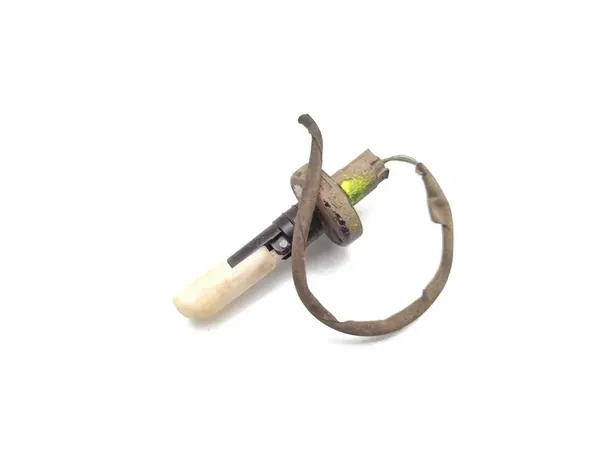 Capteur de niveau de lave-glace Mercedes-Benz OE image 9