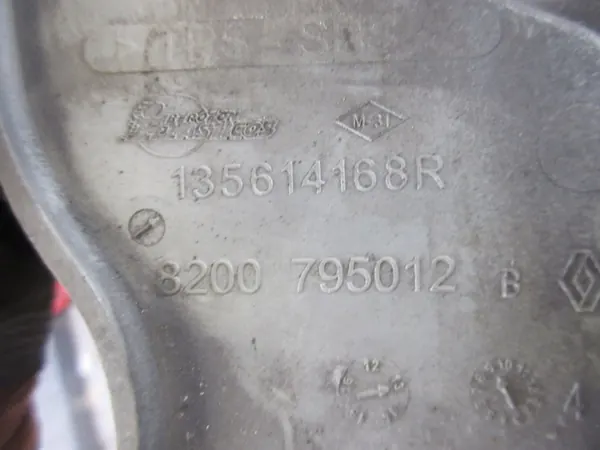 Renault OE 135614168R Täckning för kamrem image 4