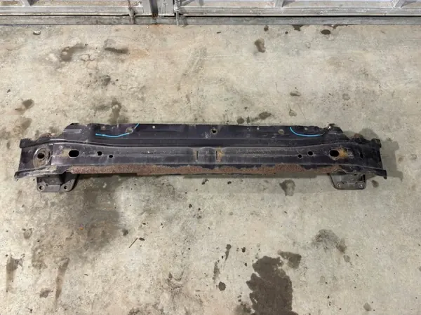 Poutre de pare-chocs avant Subaru XV GP OEM BBT02373 image 2