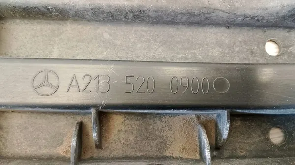 PLACA DE PROTECCIÓN PARACHOQUES MERCEDES E CLASS W213 AMG image 4