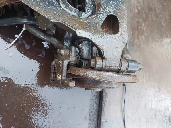 OEM KOMPLETNE ZAWIESZENIE BELKA SANKI TYŁ Achterophanging image 6