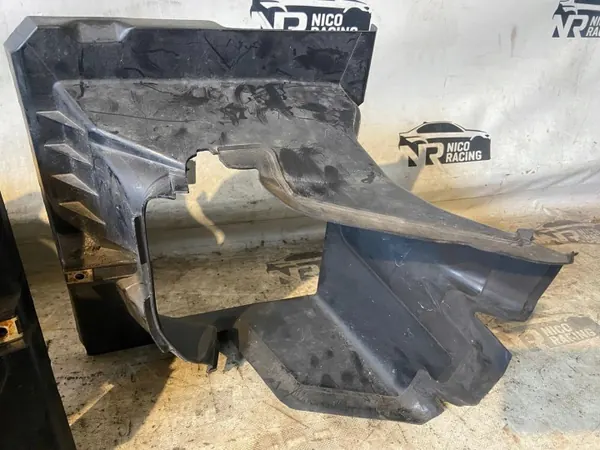 Zijwindaflegger OEM L8B2-8C465-AC voor Land Rover image 4