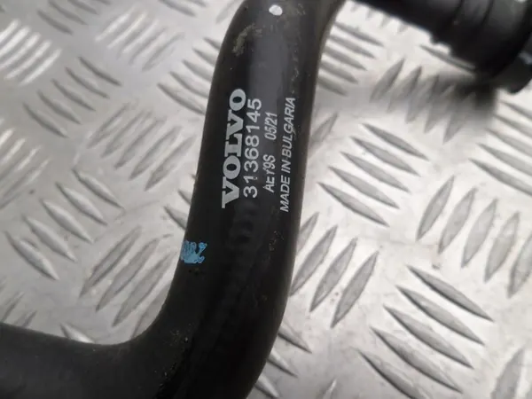 Volvo Vesipumppu 31368312 image 2