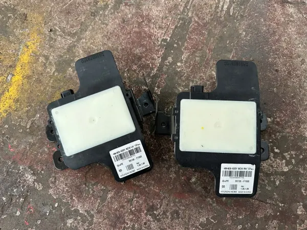 Módulo radar OEM 99140-F1500 izquierdo Kia Sportage image 2