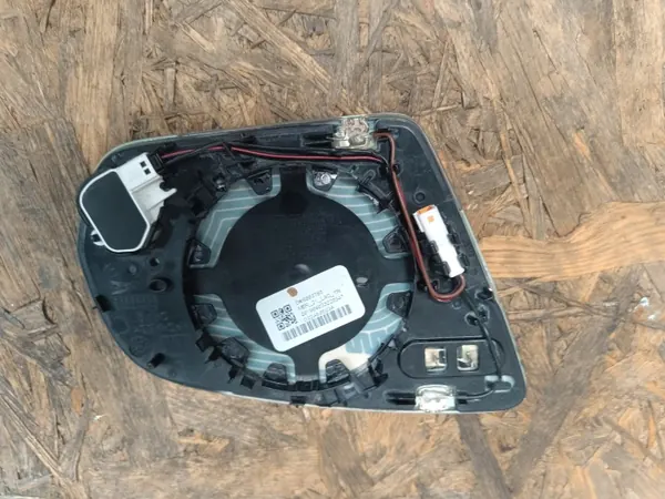 Inserção espelho esquerdo OEM C22480523A - Mercedes W213 image 6
