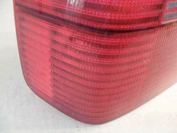 BMW E46 Sedan Vänster Bakljus 8364921 image 6