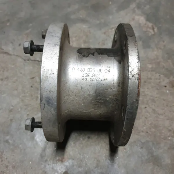 Viskoosi tuulettimen kiinnityspohja OEM 4700350024 image 2