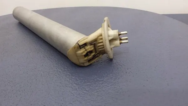 Mercedes W124 2.5D Brandstofdrijver Meet Systeem OEM image 4