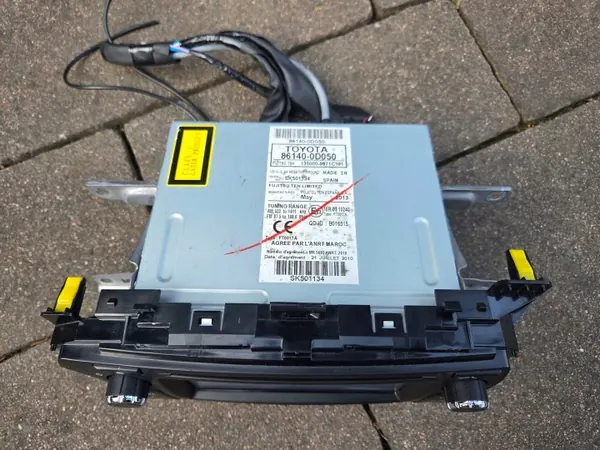 Toyota Yaris III Radio Navigatie OEM 86140-0D050 2013 image 5