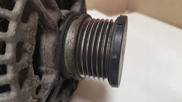 Vaihtovirtageneraattori Skoda Superb B6 OE 06F903023N image 2