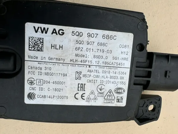 Skoda OE 5Q0907686C Radarcontroller Gebruikt image 7