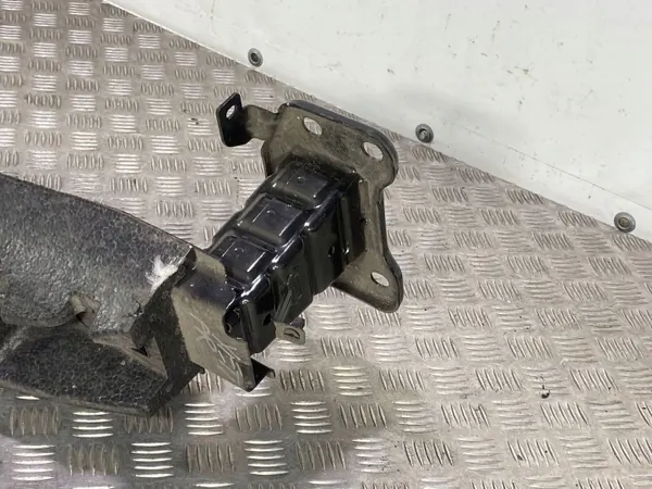 Skoda Yeti etupuskurinvahvike OEM FBZ25308 image 7