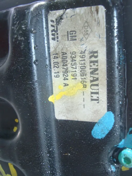 Servostyrningspump Trafic III Movano B Skadad image 5