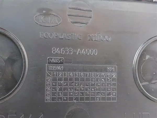 Reposabrazos consola central OEM 84633-A4000 Kia Carens IV image 10