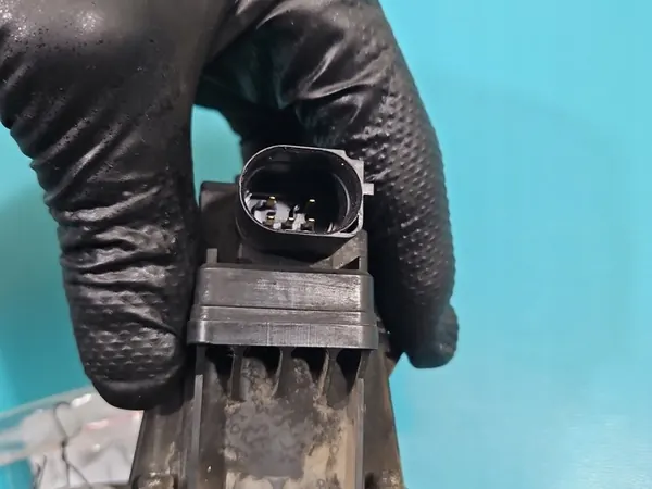 EGR Valve Jeep Grand Cherokee IV WK2 3.0 CRD - K5T70977 17882 image 4