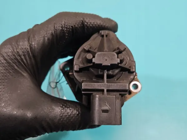 EGR Valve Jeep Grand Cherokee IV WK2 3.0 CRD - K5T70977 17882 image 8