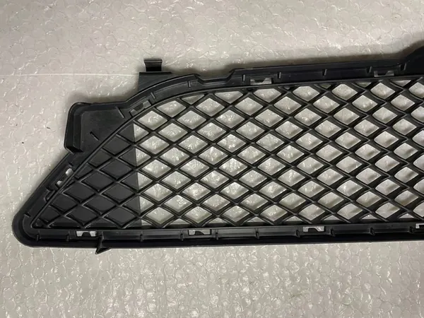 Grille inférieure de pare-chocs avant Mercedes-Benz B W246 image 3