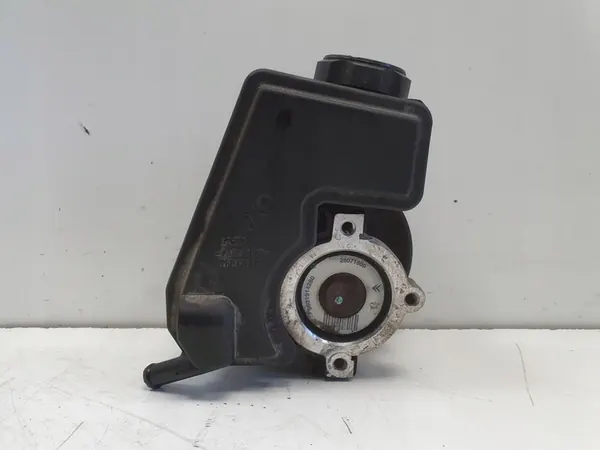 Peugeot 206 Power Steering Pump image 7