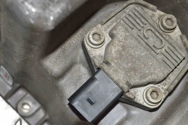 Oljepanna VW Transporter V (T5) Flatbed 1.9L 038103603AD image 5