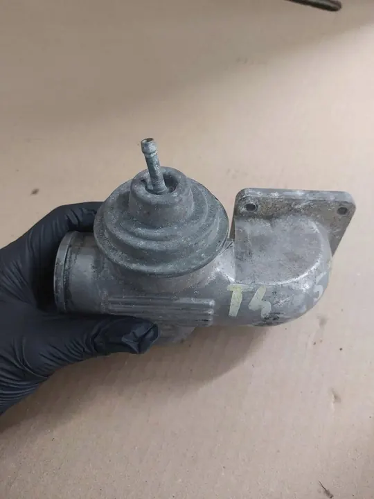 EGR Venttiili Imu VW Transporter T4 2.5 TDI 074129499B image 6