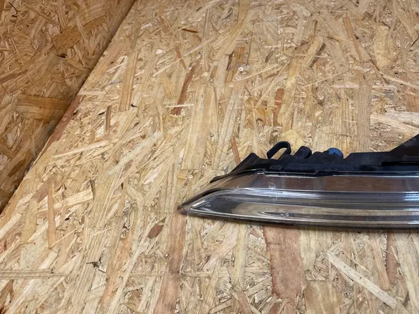 Sinal LED DRL Direito Porsche Cayenne 7P5941182J image 2