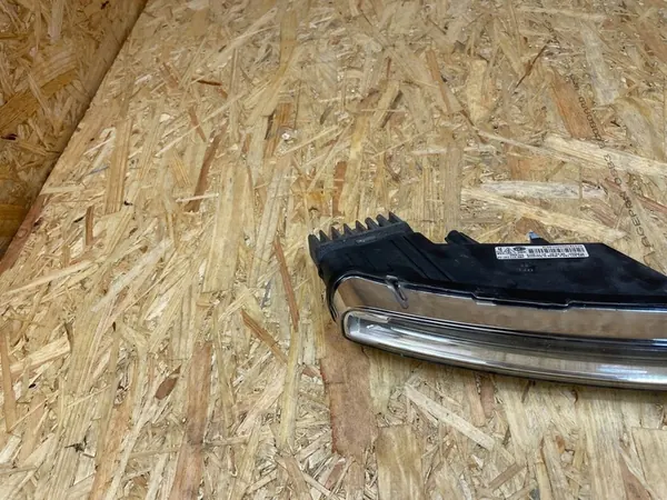 Sinal LED DRL Direito Porsche Cayenne 7P5941182J image 8