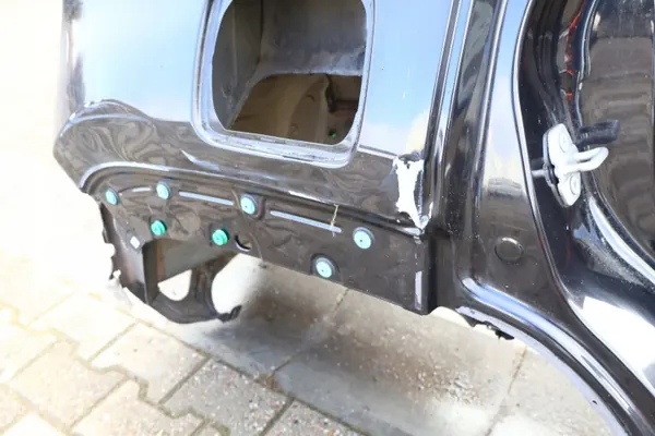 Guardabarros trasero derecho Jeep Renegade OEM 1206091949 image 3