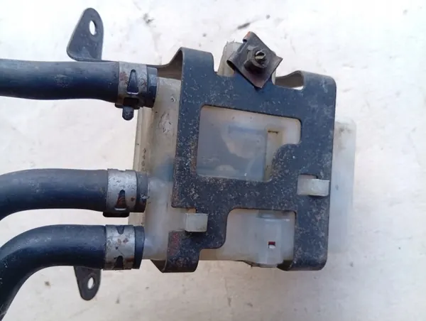 Jarrunesteastia OEM 47220-28240 Toyota Previa image 3