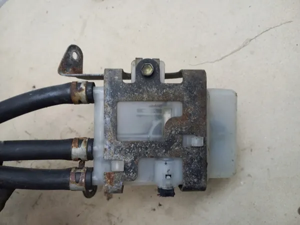 Jarrunesteastia OEM 47220-28240 Toyota Previa image 6