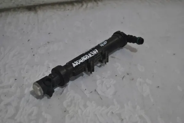 Left Front Headlight Washer Nozzle Mercedes GLK W204 A2048602347 image 3