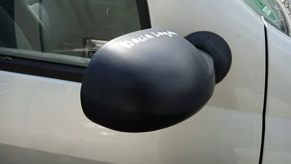 Dacia Logan yttermirror höger OEM 6001547522 image 2