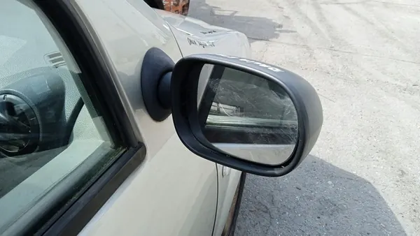 Dacia Logan yttermirror höger OEM 6001547522 image 4