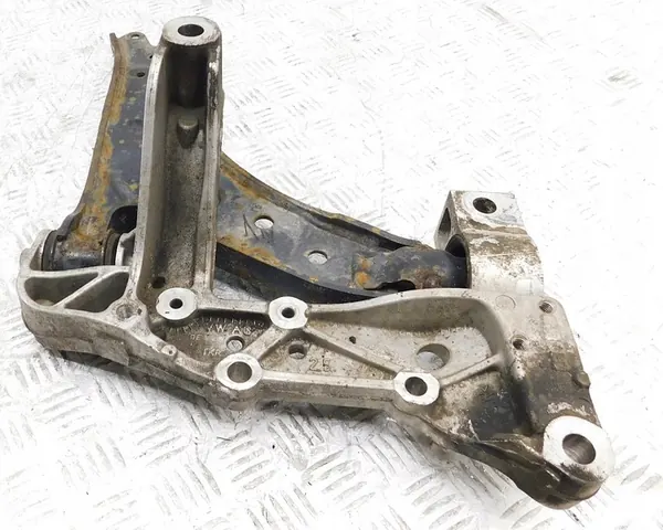 Supporto braccio di controllo anteriore destro - Golf VI Touran A3 8P image 3