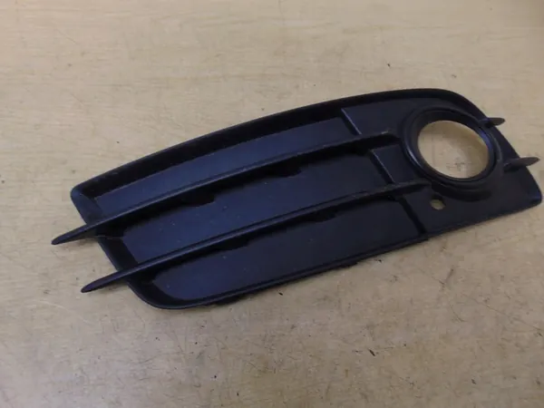 Grille de pare-chocs avant Audi A4 B8 droite S-line OEM image 4