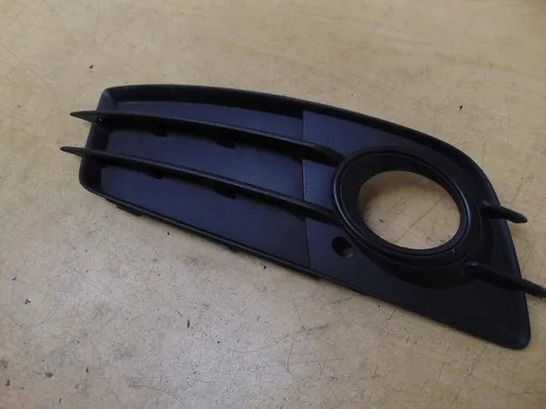 Grille de pare-chocs avant Audi A4 B8 droite S-line OEM image 6