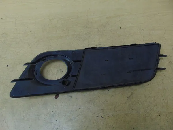 Grille de pare-chocs avant Audi A4 B8 droite S-line OEM image 7