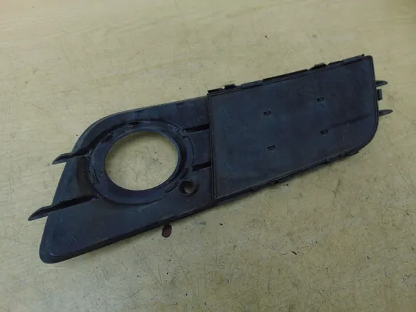 Grille de pare-chocs avant Audi A4 B8 droite S-line OEM image 9