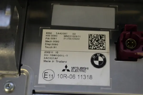 BMW iX3 Navigationssystem OEM 5A64226 Begagnad image 10