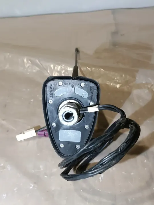 Antena Renault OEM 282160099R para Megane III image 4