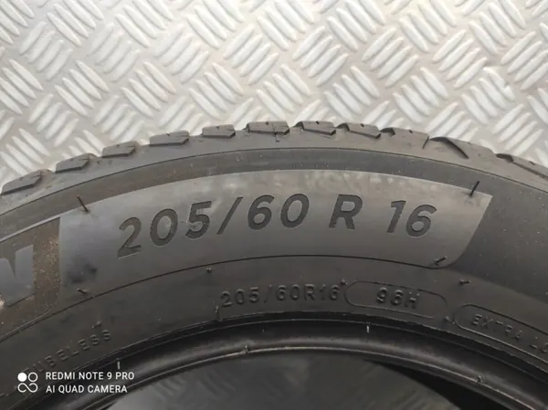 Pneus Michelin CrossClimate 2 205/60R16 - Lot de 3 image 5