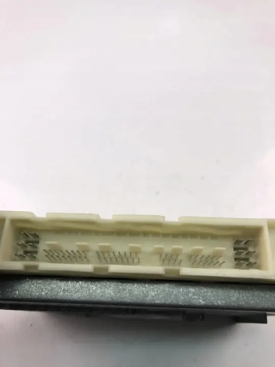 Ordinateur de boîte Volvo OEM 27269511 pour S60 image 3