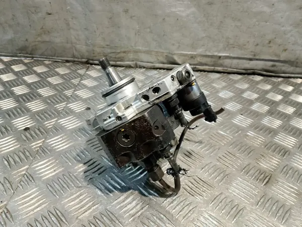 Ruiskutus OEM 07525345 Renault Masterille image 5