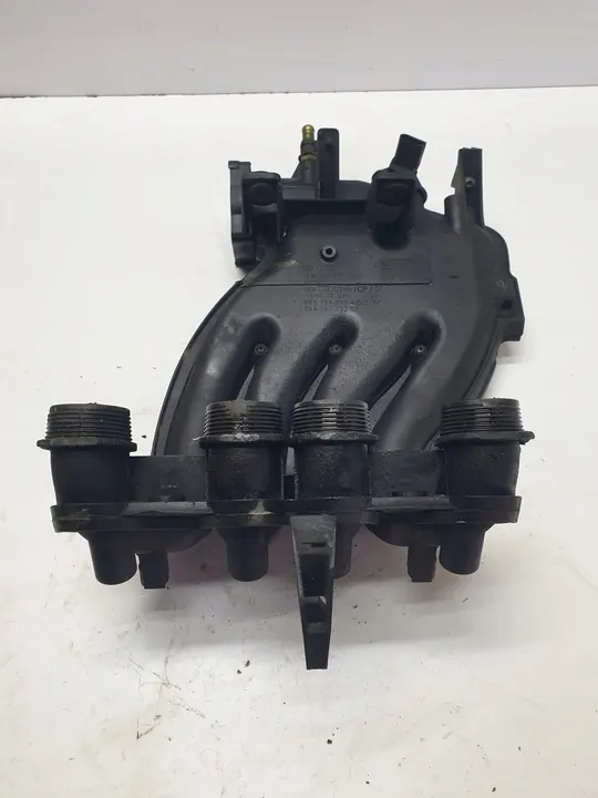 Ansaugkrümmer VW Touran 2.0 B 06A133203BN image 4