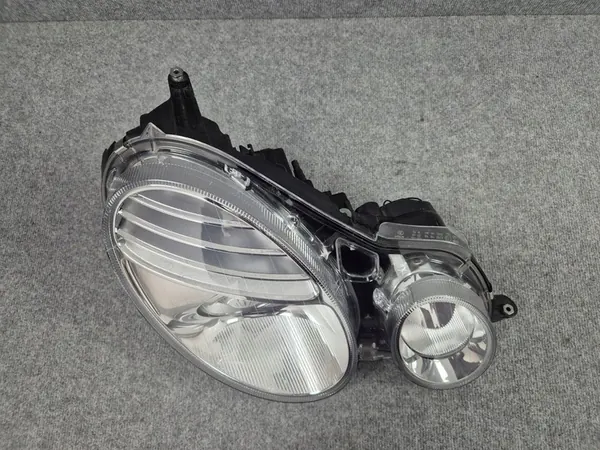 Voorkant Rechts Koplamp - MERCEDES E KLASSE W211 LIFT H7 image 5