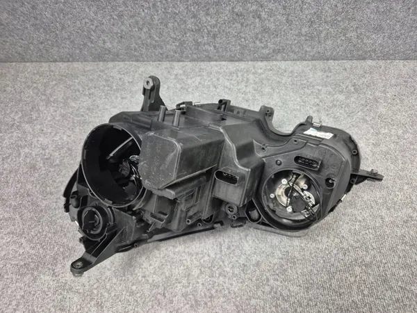 Voorkant Rechts Koplamp - MERCEDES E KLASSE W211 LIFT H7 image 8